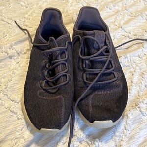 Adidas Tubular sneakers